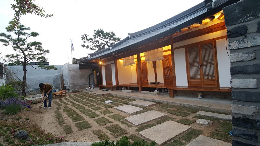 Ohnewwall Guesthouse Jeonju Zewnętrze zdjęcie