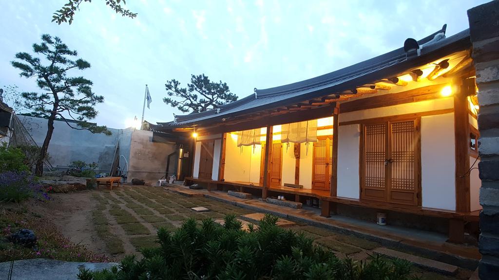 Ohnewwall Guesthouse Jeonju Zewnętrze zdjęcie