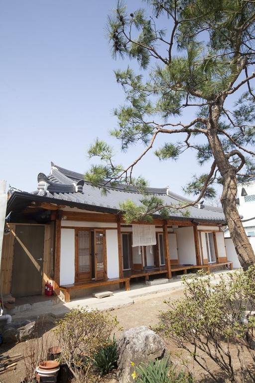 Ohnewwall Guesthouse Jeonju Zewnętrze zdjęcie